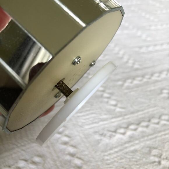 Vintage Hummingbird Mirrored Glass Music Box Taiwan Wind Up Rotating Collectible - Picture 7 of 9